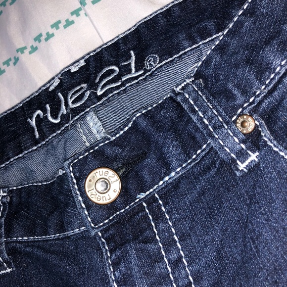 Mid Rise Jean (Rue21) - Picture 3 of 3